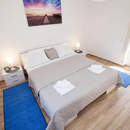 Spacious House Stefi With Grill Pula