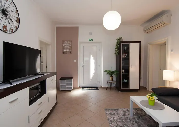 Spacious House Stefi With Grill Feriehus