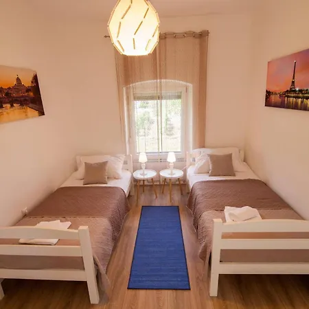 Dom wakacyjny Spacious House Stefi With Grill