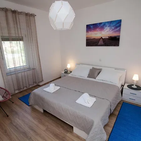 Spacious House Stefi With Grill Dom wakacyjny *